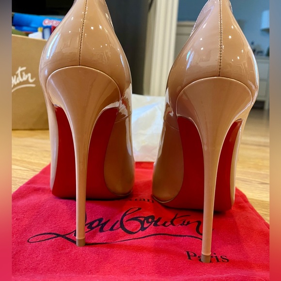Christian Louboutin - So Kate 120 Nude Patent  Pumps - Brand New - size 37 - Picture 2 of 13